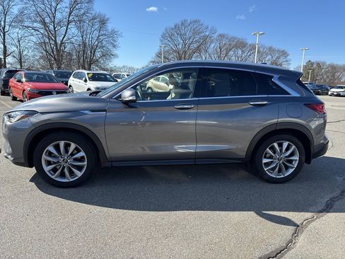 Used 2022 INFINITI QX50 Luxe image 2