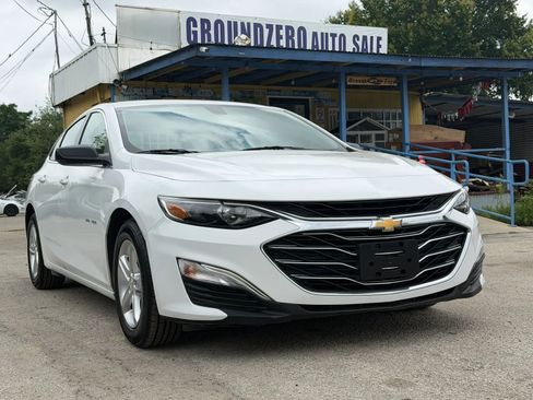 Used 2021 Chevrolet Malibu LS FWD image 1