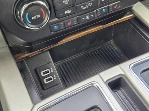 Used 2018 Ford F150 Lariat RWD image 20