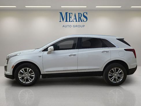Used 2021 Cadillac XT5 Premium Luxury FWD image 2