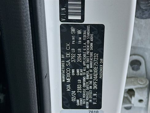 Used 2024 Kia Forte LXS image 12