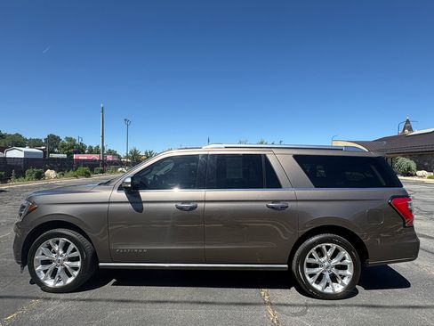 Used 2018 Ford Expedition Max Platinum AWD/4WD image 10
