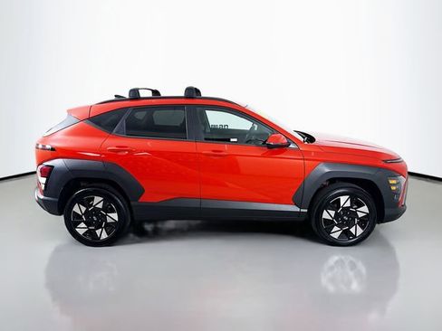 Used 2025 Hyundai Kona SEL AWD/4WD image 8