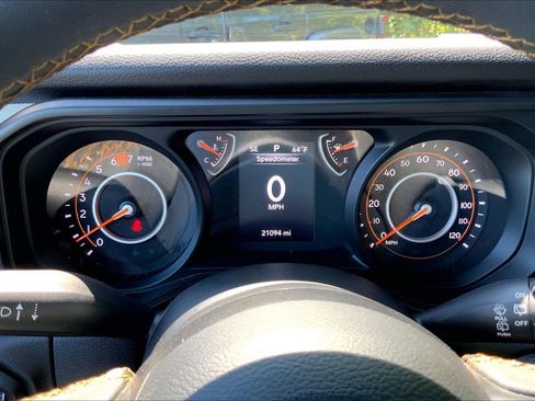 Certified 2024 Jeep Wrangler Unlimited Sport AWD/4WD image 23