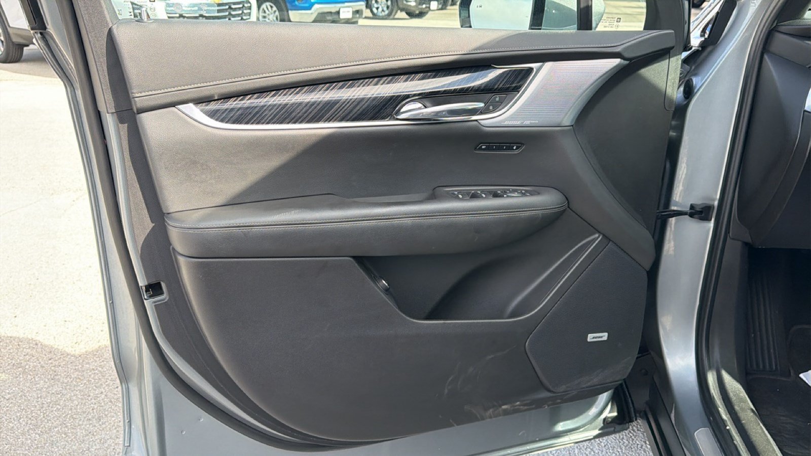 Certified 2023 Cadillac XT6 Premium Luxury w/ Technology Package AWD/4WD image 8