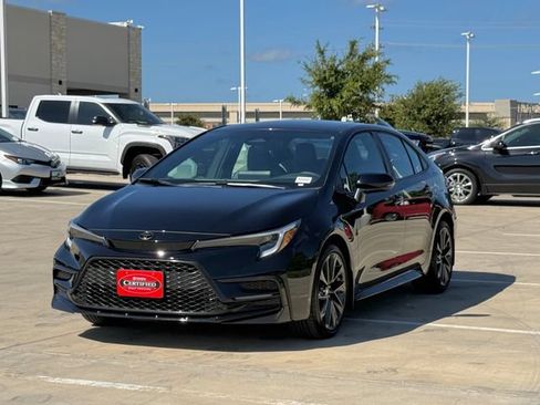 Used 2026 Toyota Corolla SE FWD image 7
