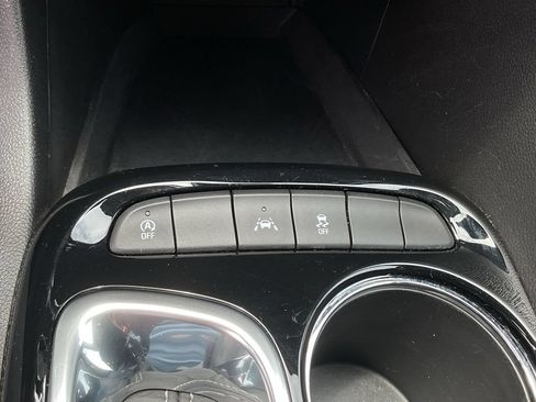 Used 2025 Buick Encore GX Preferred FWD image 15