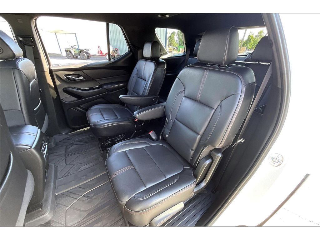 Used 2023 Chevrolet Traverse RS w/ LPO, Floor Liner Package AWD/4WD image 28
