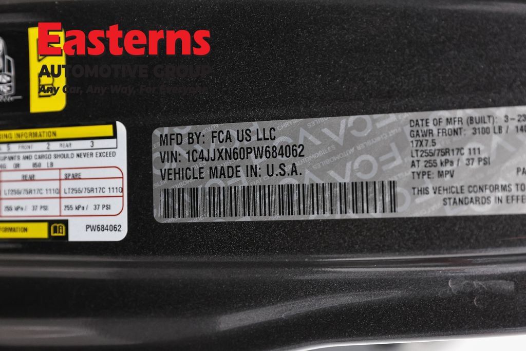 Used 2023 Jeep Wrangler Unlimited w/ Cold Weather Group AWD/4WD image 34