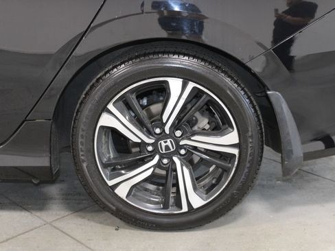 Used 2016 Honda Civic Touring image 14