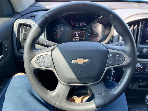 Used 2022 Chevrolet Colorado Z71 image 11