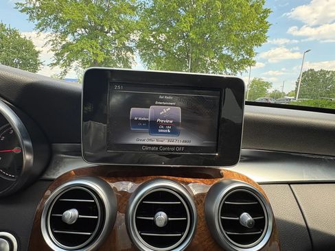 Used 2017 Mercedes-Benz C 300 4MATIC Sedan image 34