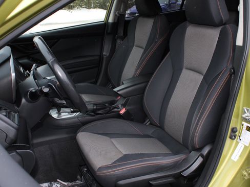 Used 2023 Subaru Crosstrek 2.0i Premium image 16