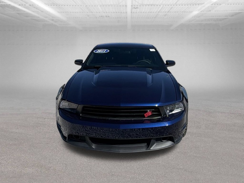 Used 2011 Ford Mustang GT RWD image 2