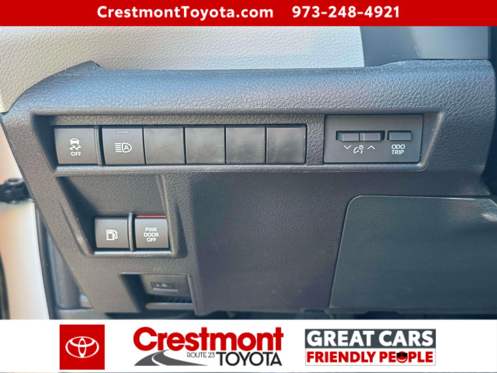 Used 2026 Toyota Sienna XLE AWD/4WD image 20