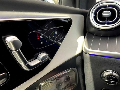 Certified 2025 Mercedes-Benz GLC 300 4MATIC image 24