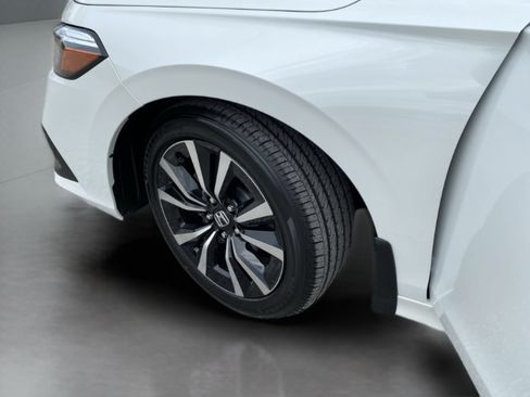 Used 2022 Honda Civic EX image 42