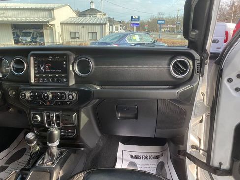 Used 2023 Jeep Wrangler Sahara w/ Cold Weather Group image 29