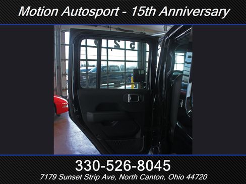 Used 2022 Jeep Wrangler Unlimited Sahara image 44
