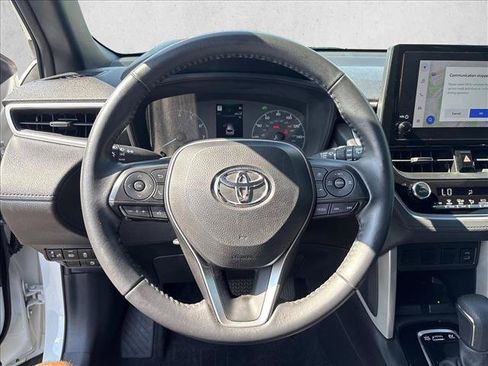 Used 2024 Toyota Corolla Cross AWD Hybrid image 17
