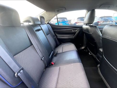 Used 2018 Toyota Corolla SE image 18
