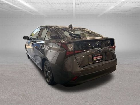 Used 2022 Toyota Prius XLE FWD image 5