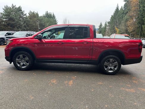 Used 2024 Honda Ridgeline TrailSport image 4