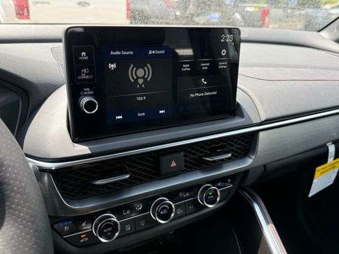 Certified 2025 Acura ADX A-Spec image 20