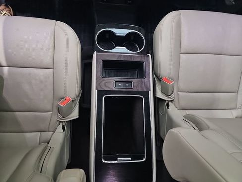 Used 2022 Lincoln Aviator Reserve w/ Equipment Group 201A AWD/4WD image 42