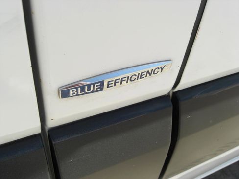 Used 2015 Mercedes-Benz Sprinter 2500 image 18
