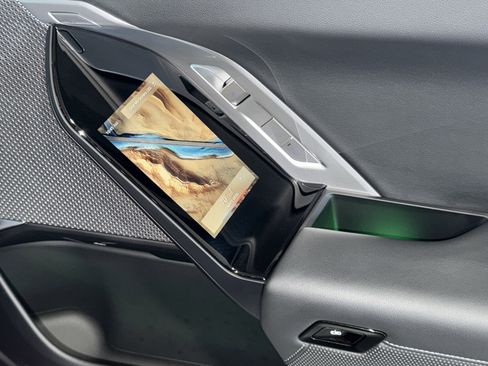 Used 2023 BMW 740i 740i image 12