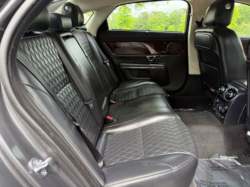 Used 2016 Jaguar XJ L Portfolio AWD/4WD image 37