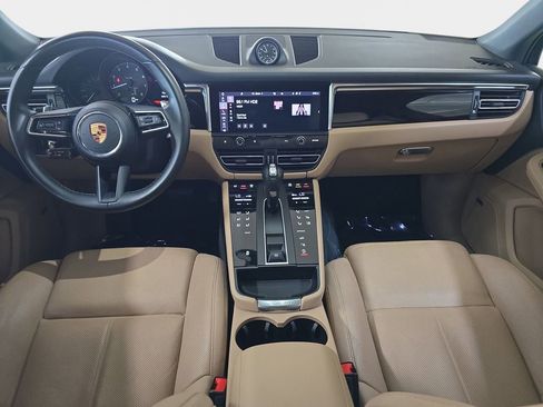 Used 2022 Porsche Macan AWD/4WD image 12