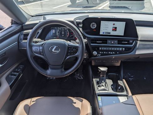 Certified 2025 Lexus ES 350 w/ Premium Package FWD image 16