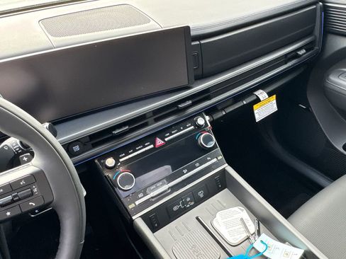 New 2026 Hyundai Santa Fe Calligraphy FWD image 17