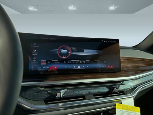 Used 2026 BMW X5 sDrive40i image 27