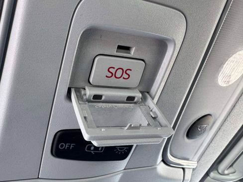 Certified 2020 Toyota Prius Prime XLE image 41