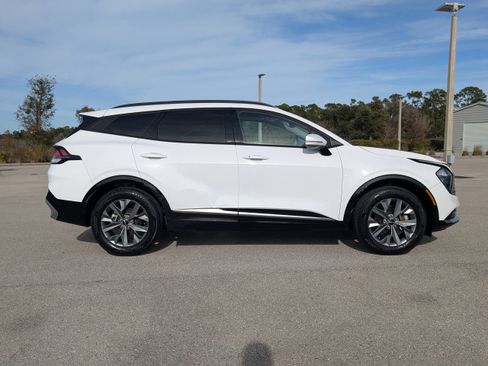 Certified 2023 Kia Sportage SX image 4