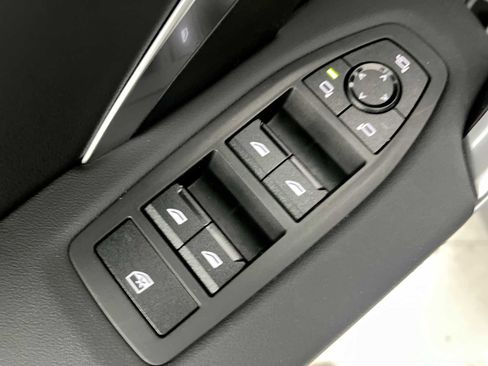 Used 2023 BMW X1 xDrive28i w/ Premium Package image 15