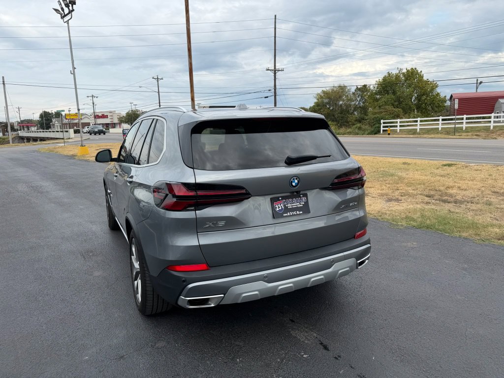 Used 2024 BMW X5 xDrive50e w/ Premium Package AWD/4WD image 5