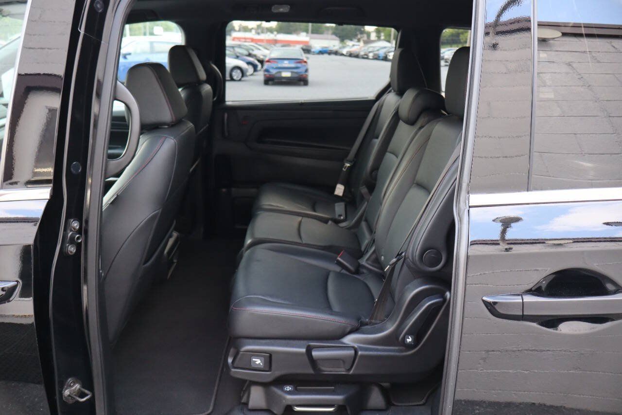 Used 2025 Honda Odyssey Sport-L image 5