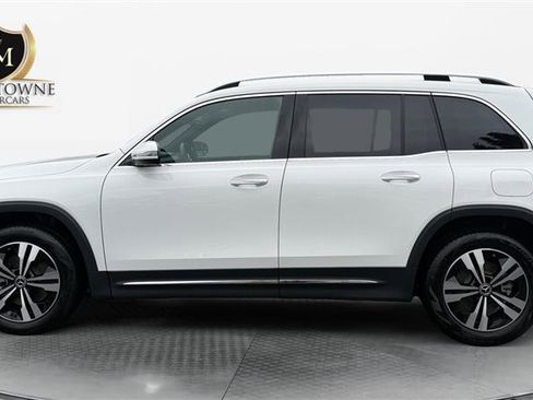 Used 2025 Mercedes-Benz GLB 250 image 2
