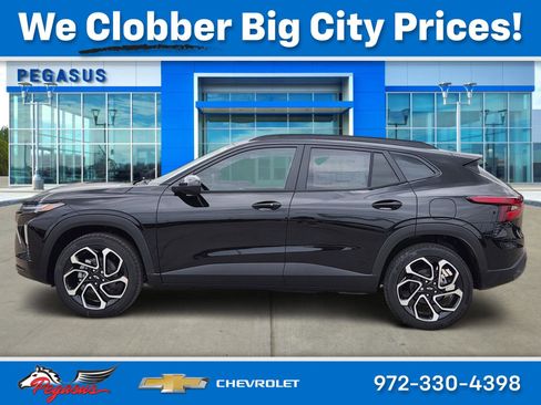 New 2026 Chevrolet Trax RS w/ Driver Confidence Package FWD image 3
