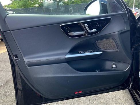 Used 2025 Mercedes-Benz C 300 4MATIC Sedan image 18