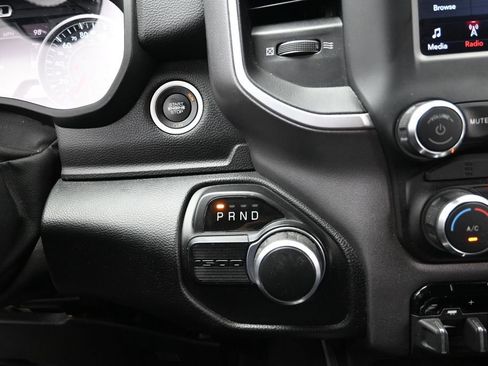 Used 2020 RAM 1500 Big Horn RWD image 17