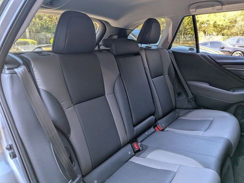 Used 2025 Subaru Outback Onyx Edition w/ Popular Package #2 image 16