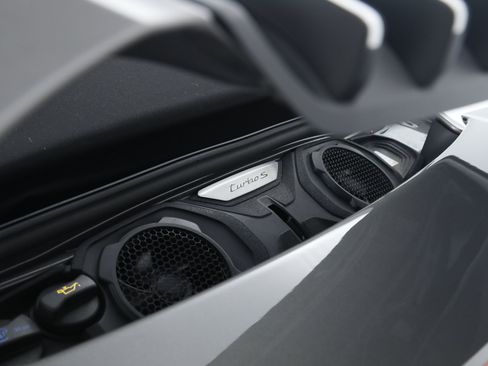 Used 2022 Porsche 911 Turbo S AWD/4WD image 38
