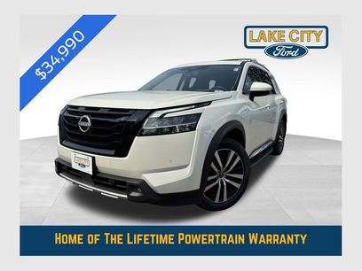 Used 2023 Nissan Pathfinder Platinum w/ Lighting Package (N93)