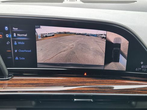 Certified 2021 Cadillac Escalade Premium Luxury RWD image 18
