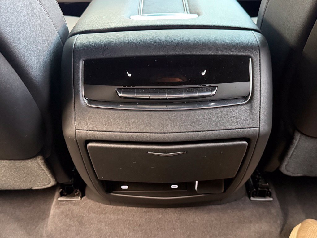 Used 2023 Cadillac Escalade Luxury RWD image 57